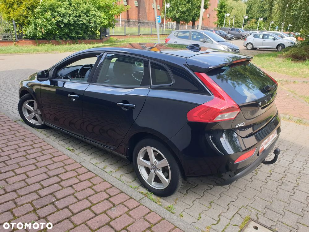 Volvo V40 D2 Summum - 19