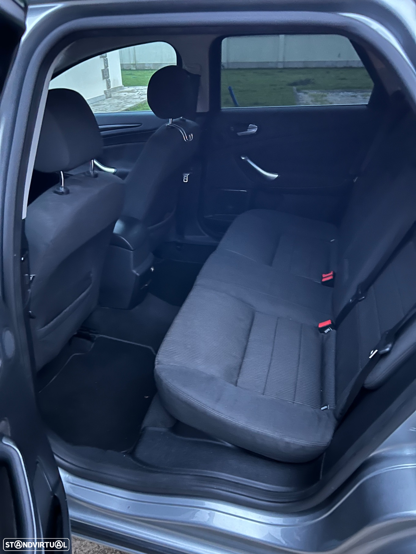 Ford Mondeo 2.0 TDCi Titanium - 19
