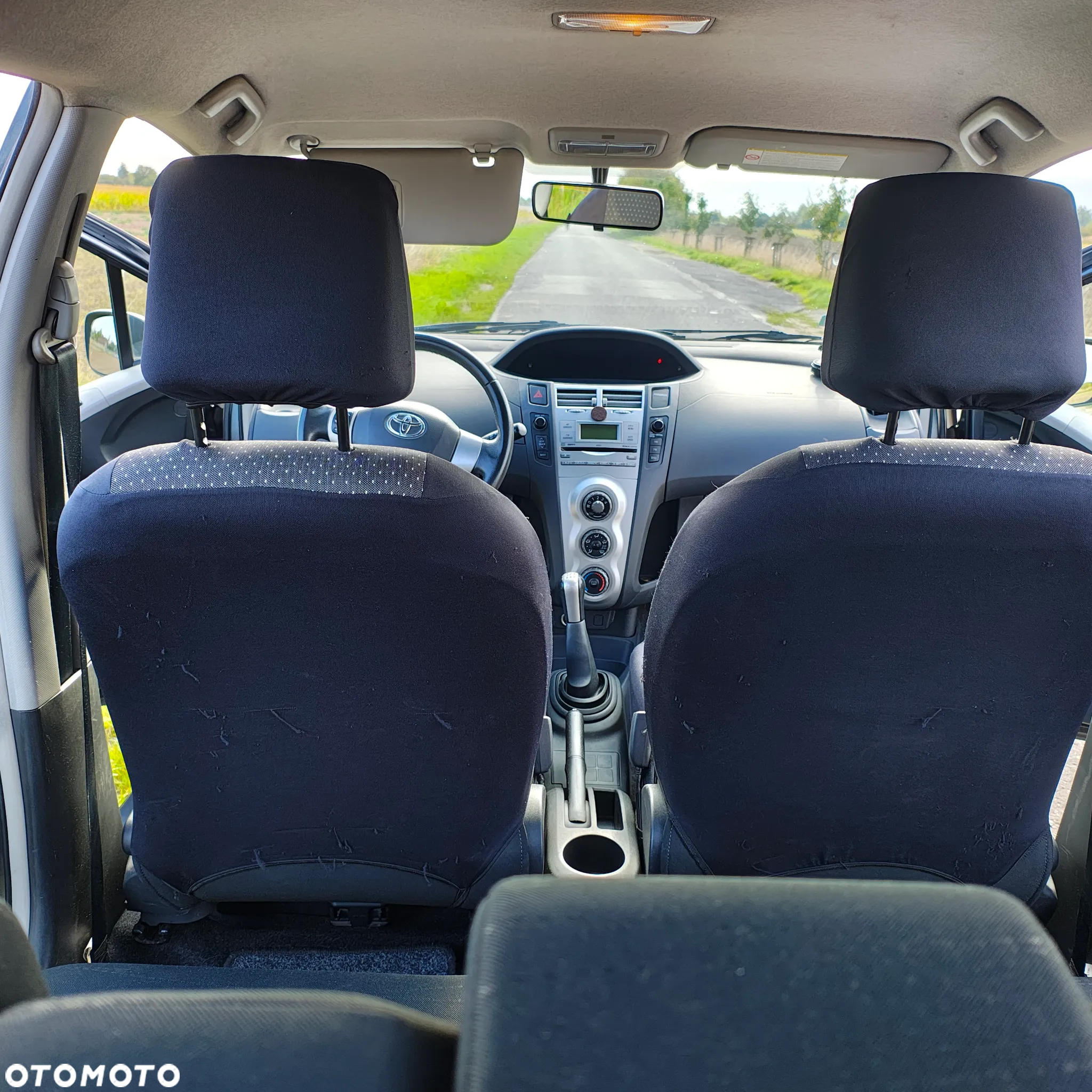 Toyota Yaris 1.3 Luna A/C - 8