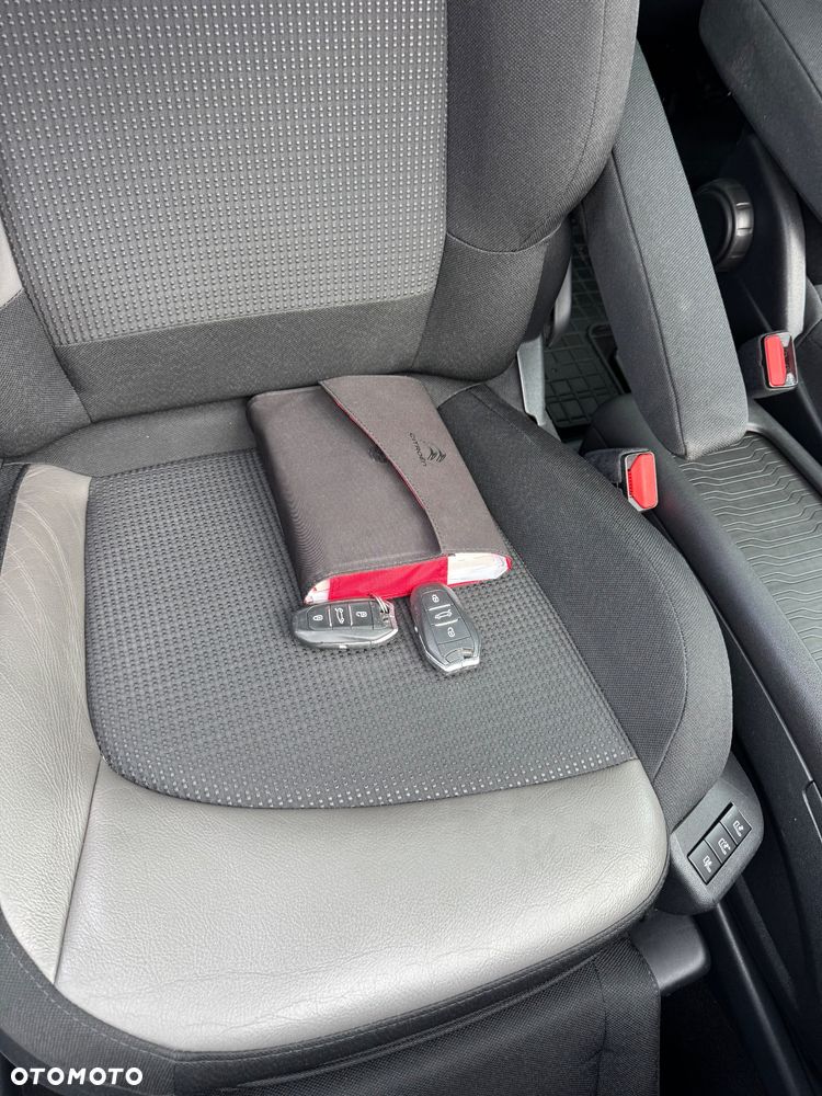 Citroën C4 Picasso 2.0 BlueHDi Exclusive - 17