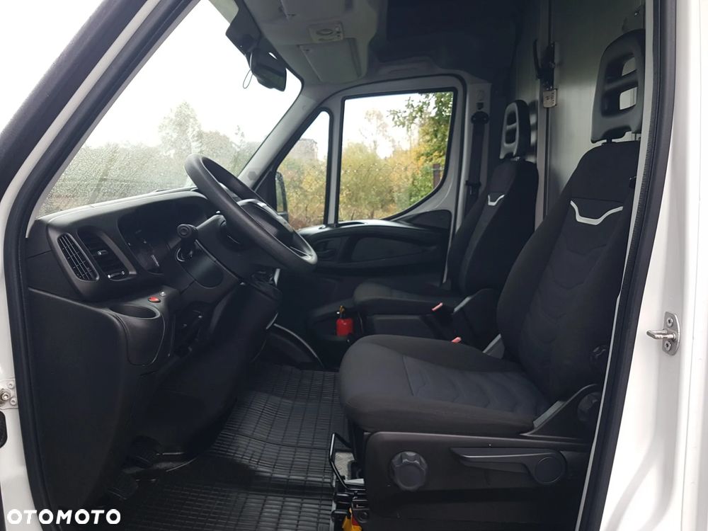Iveco DAILY KONTENER NISKOPODŁOGOWY 4,43x2,23x2,43 SKLEP FOODTRUCK BAR KLIMA KONIOWÓZ KAMPER - 21