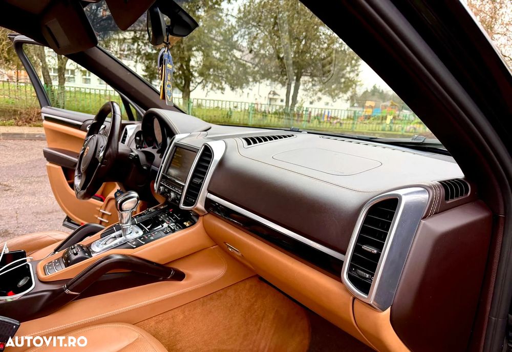 Porsche Cayenne Tiptronic S - 7