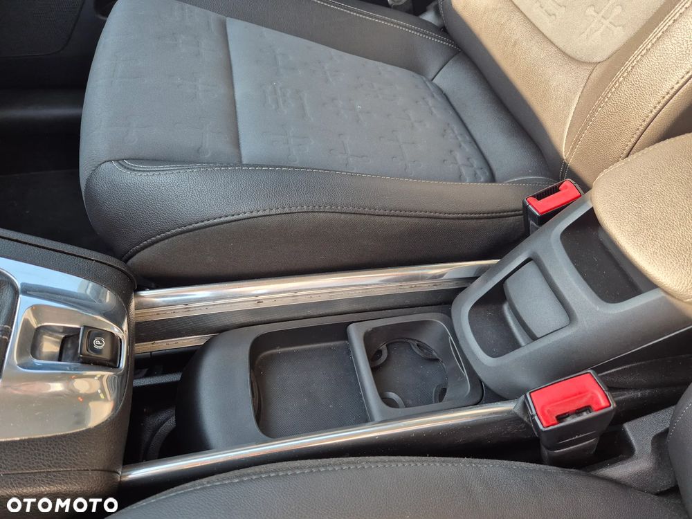 Opel Meriva 1.4 T Cosmo - 26