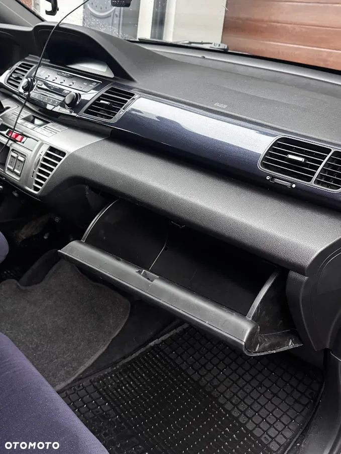 Honda FR-V 1.8 Executive - 9