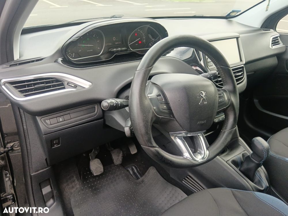 Peugeot 208 1.4 HDi FAP Style - 17