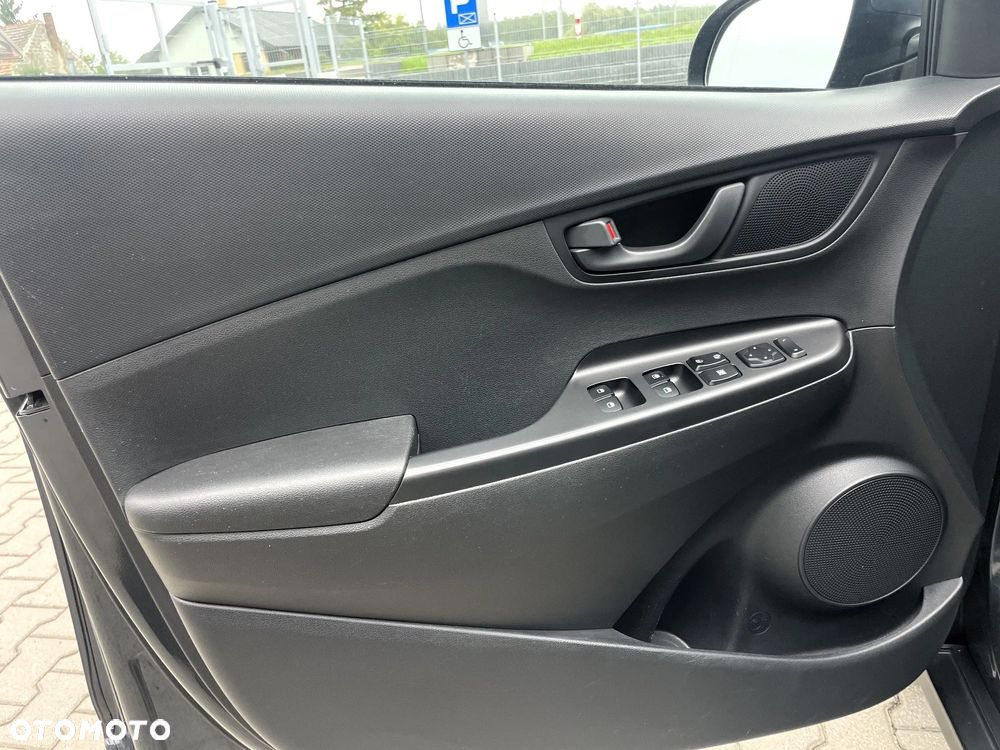 Hyundai Kona - 10