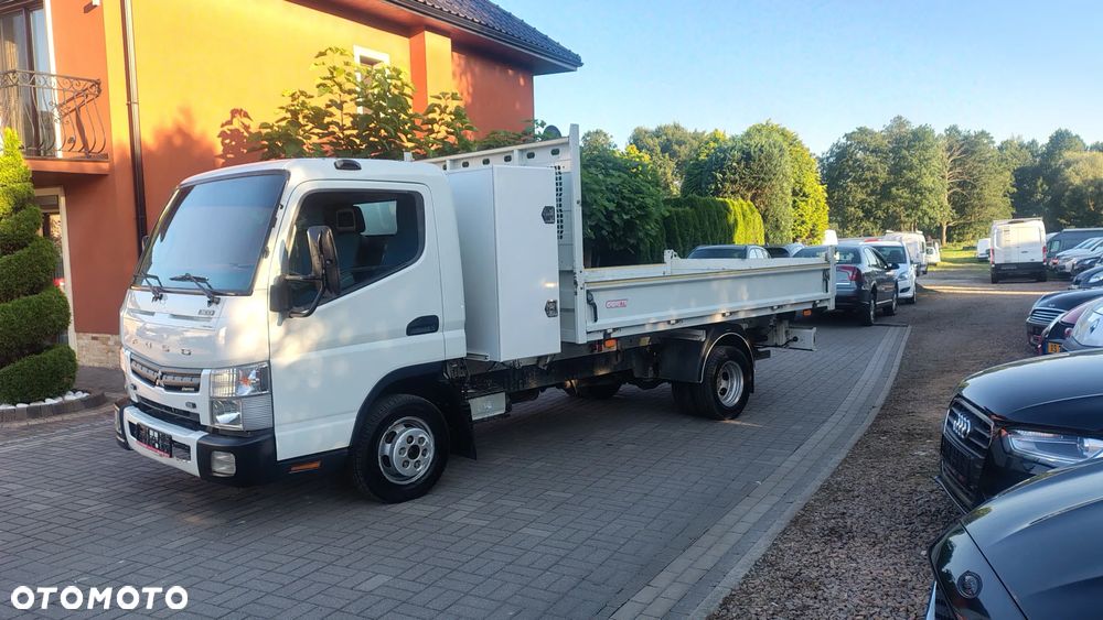 Mitsubishi FUSO CANTER - 1