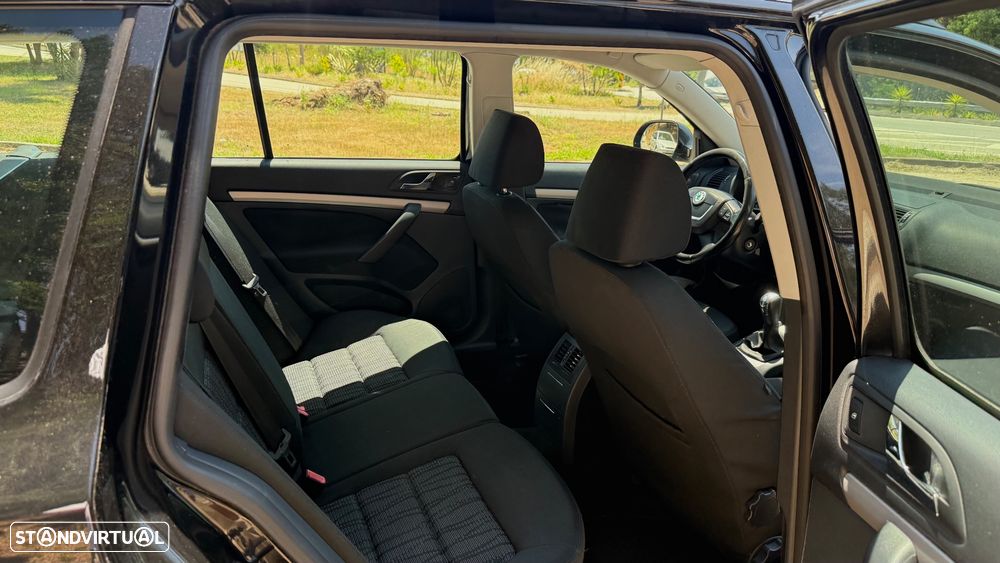 Skoda Octavia Break 1.6 TDi Ambition - 9