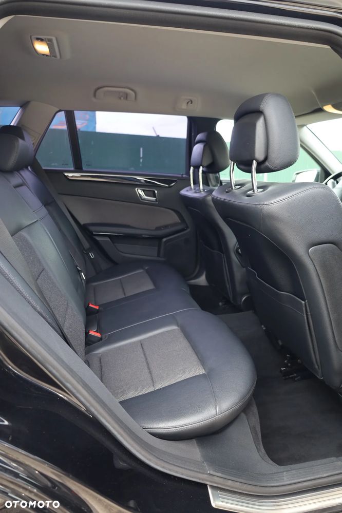 Mercedes-Benz Klasa E 220 CDI BlueEff Avantgarde - 29