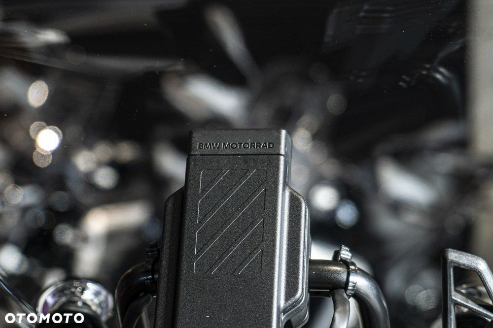 BMW XR - 21