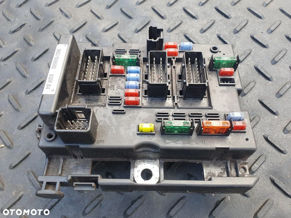 PEUGEOT 307 CITROEN C4 SKRZYNKA MODUŁ BSM-B4 9657608680 - 1
