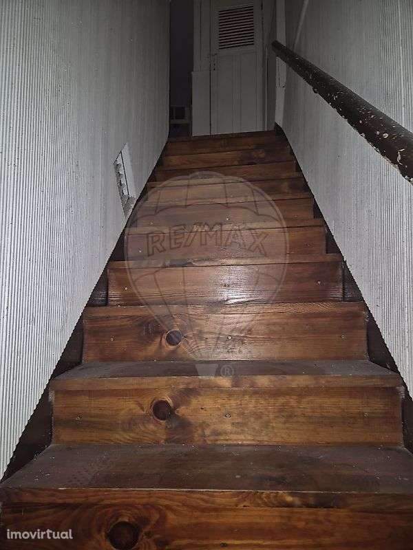 Prédio  para arrendamento - Grande imagem: 5/21