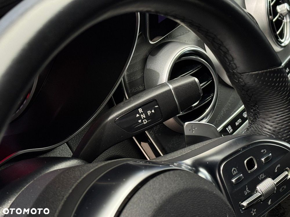 Mercedes-Benz GLC - 9