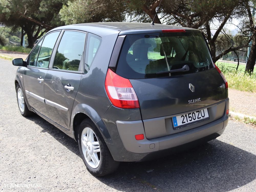 Renault Scénic 1.5 dCi Confort - 4
