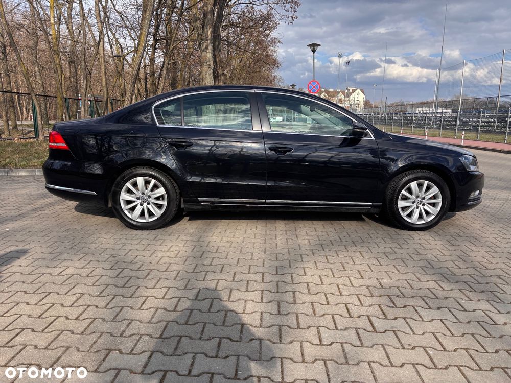 Volkswagen Passat 2.0 TDI Comfortline DSG - 4