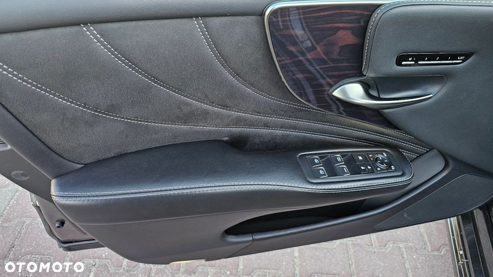 Lexus LS 500 Prestige AWD - 22