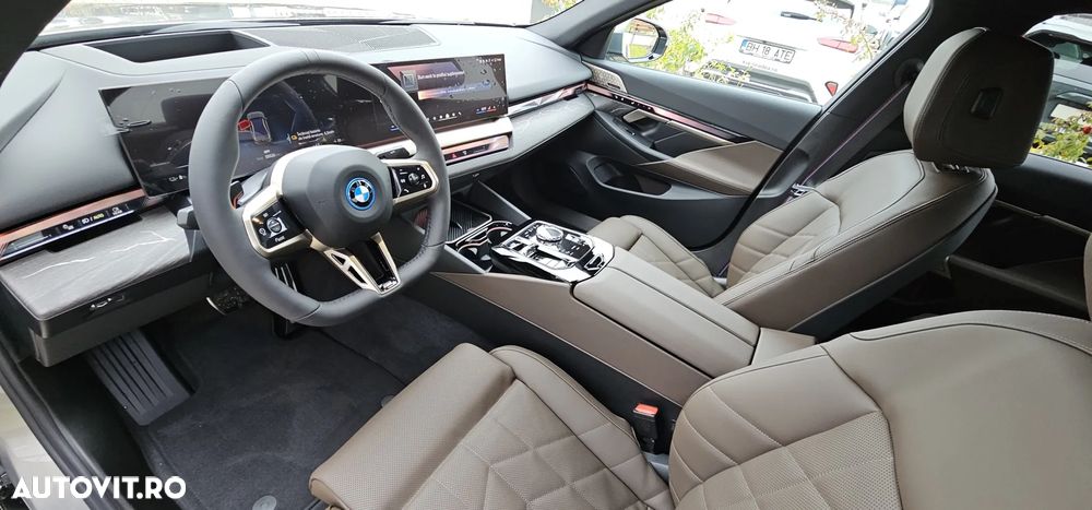 BMW i5 xDrive40 - 7