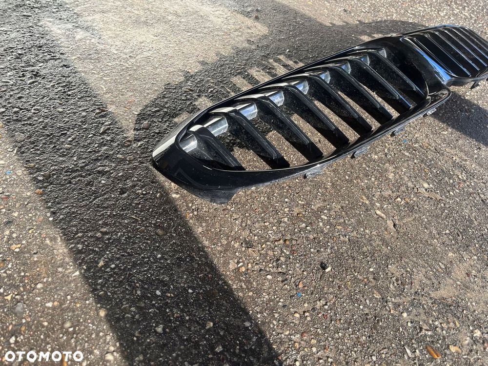 BMW G20 3 GRILL ATRAPA NERKI OE 5113192976-10 - 2