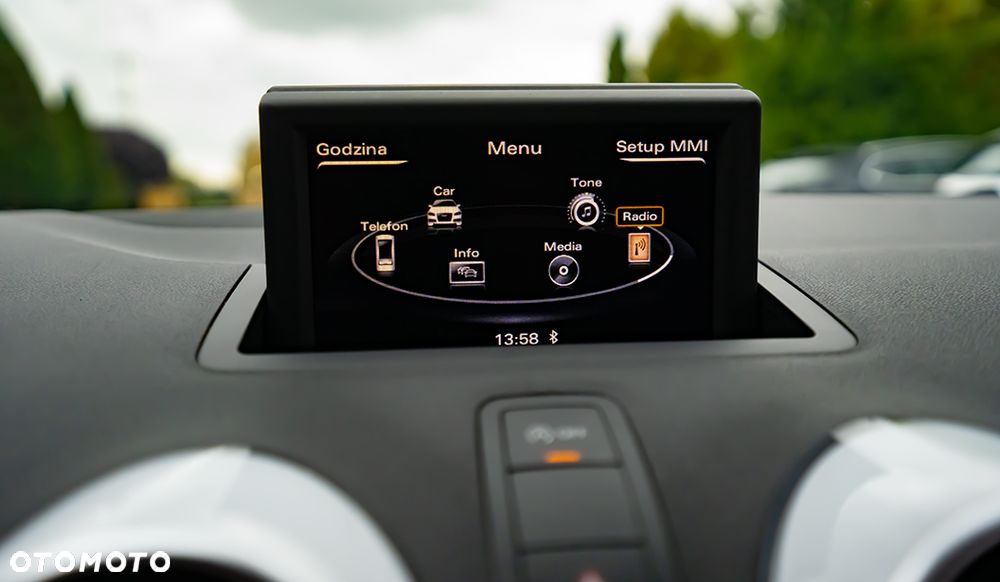 Audi A1 3-drzwiowe 1.2 TFSI S line Sportpaket - 24