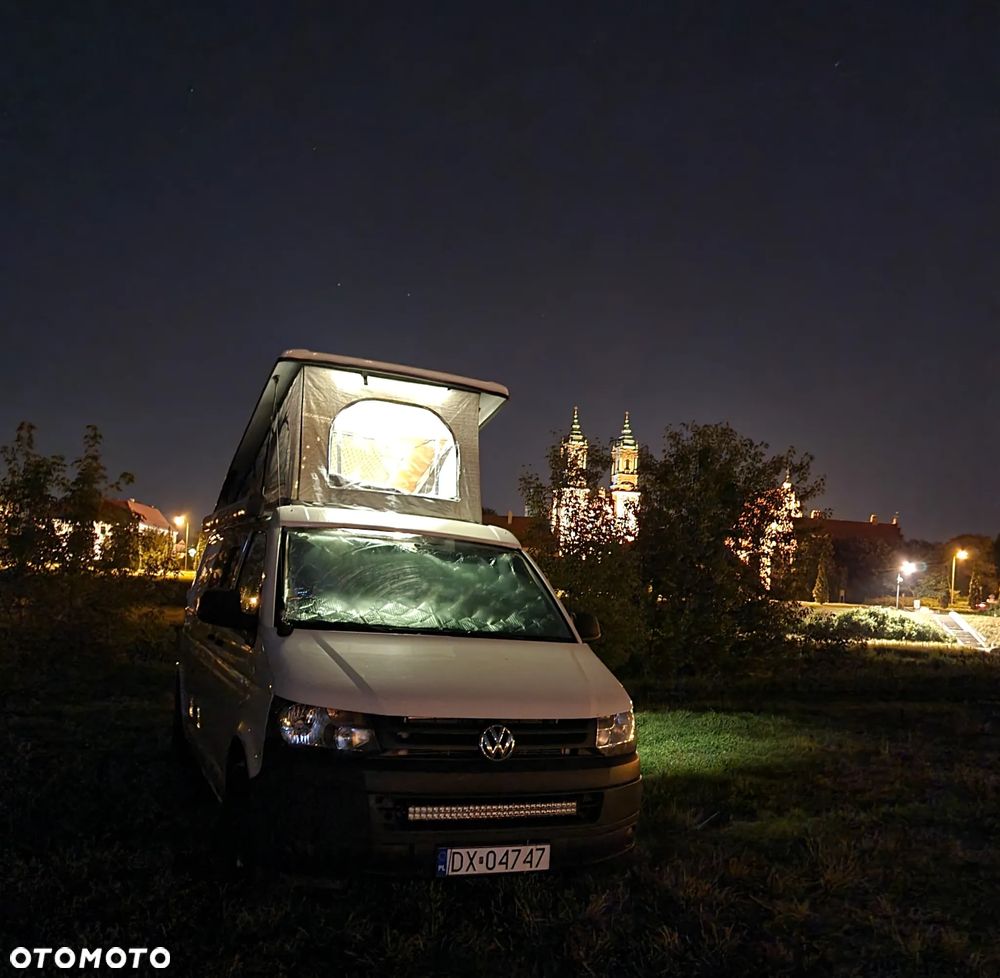 Volkswagen T5 Campervan - 9
