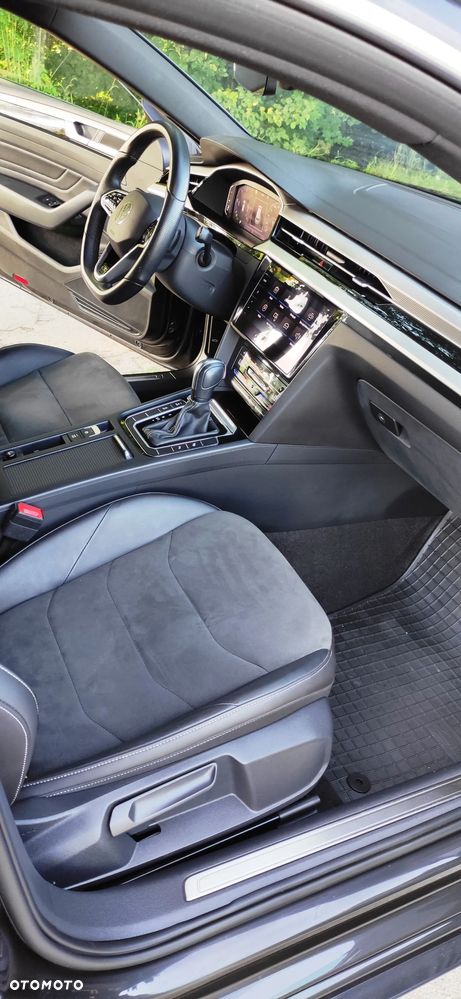 Volkswagen Arteon 2.0 TDI SCR DSG R-Line - 20