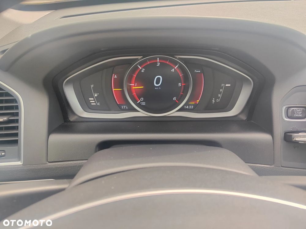 Volvo XC 60 D4 Drive-E Ocean Race - 12