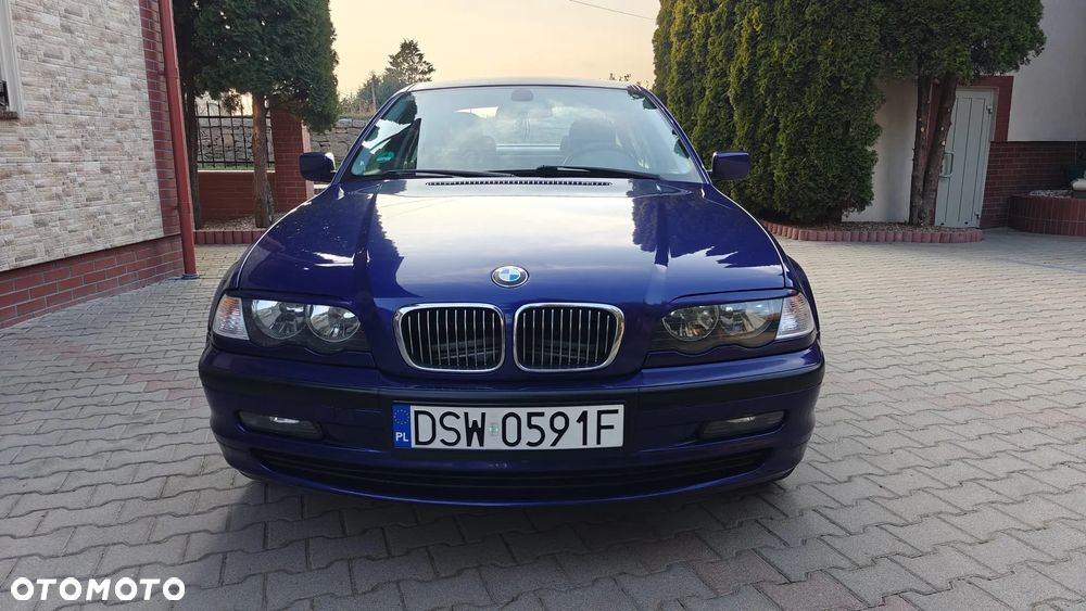 BMW Seria 3 318 Ci Edition Lifestyle - 3