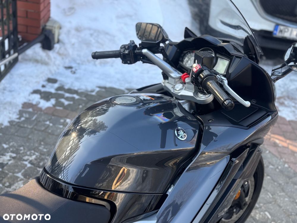 Yamaha FJR - 14