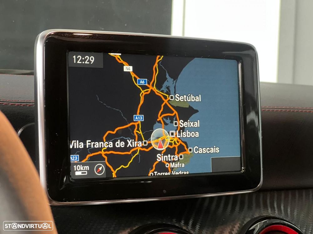 Mercedes-Benz A 45 AMG 4-Matic - 9