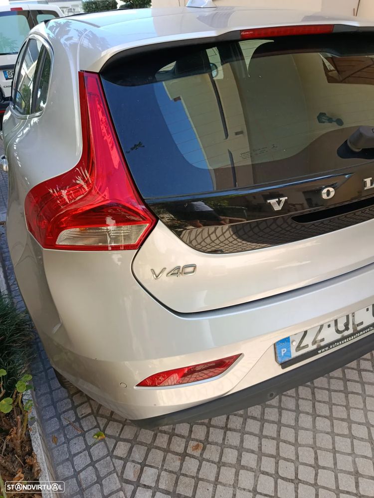 Volvo V40 2.0 D2 VOR - 2