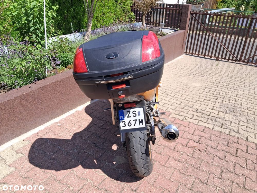 Honda CBR - 7