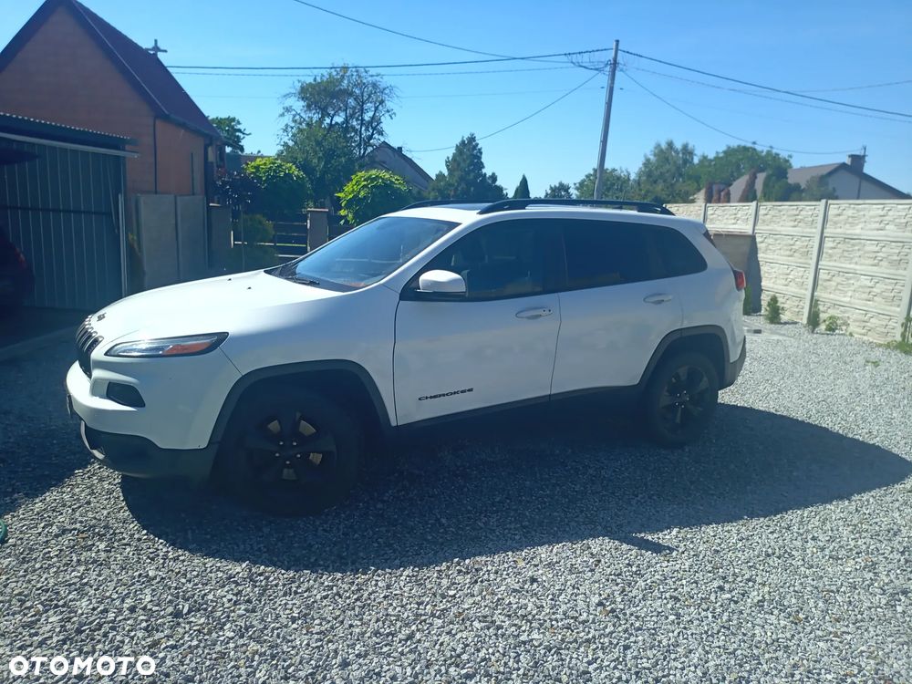 Jeep Cherokee - 1