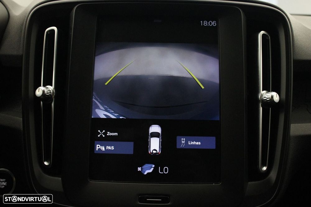 Volvo XC 40 2.0 D3 - 20