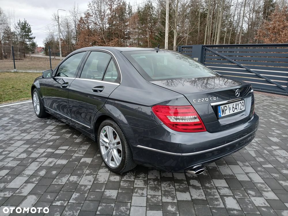 Mercedes-Benz Klasa C 220 CDI BlueEff 4-Matic Avantgarde - 3