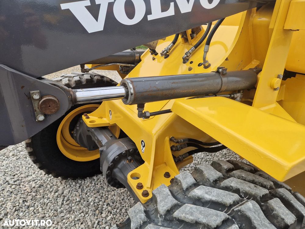 Volvo L30 - 15