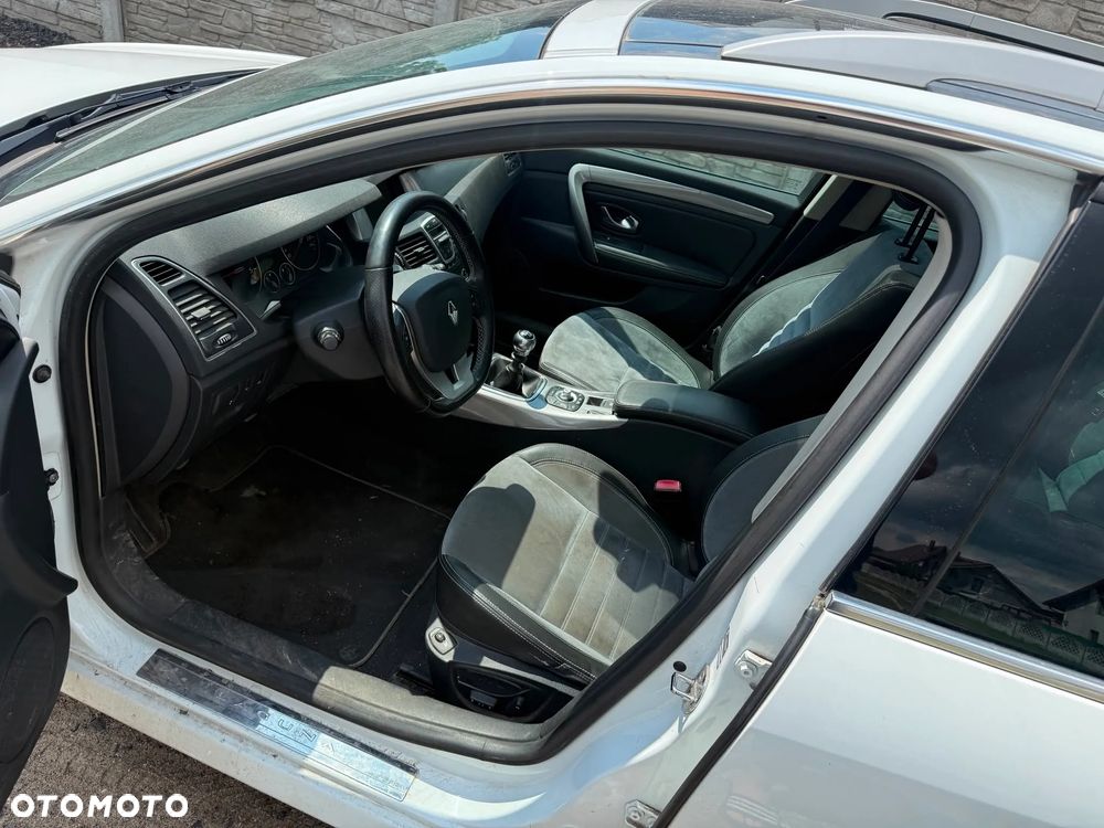 Renault Laguna dCi 150 FAP Start-Stop Dynamique - 10