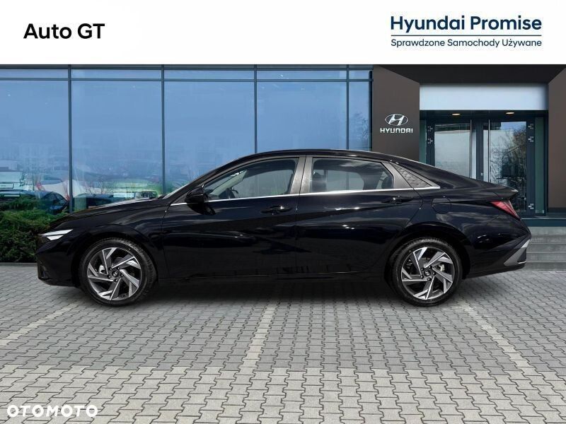 Hyundai Elantra 1.6 Smart CVT - 23
