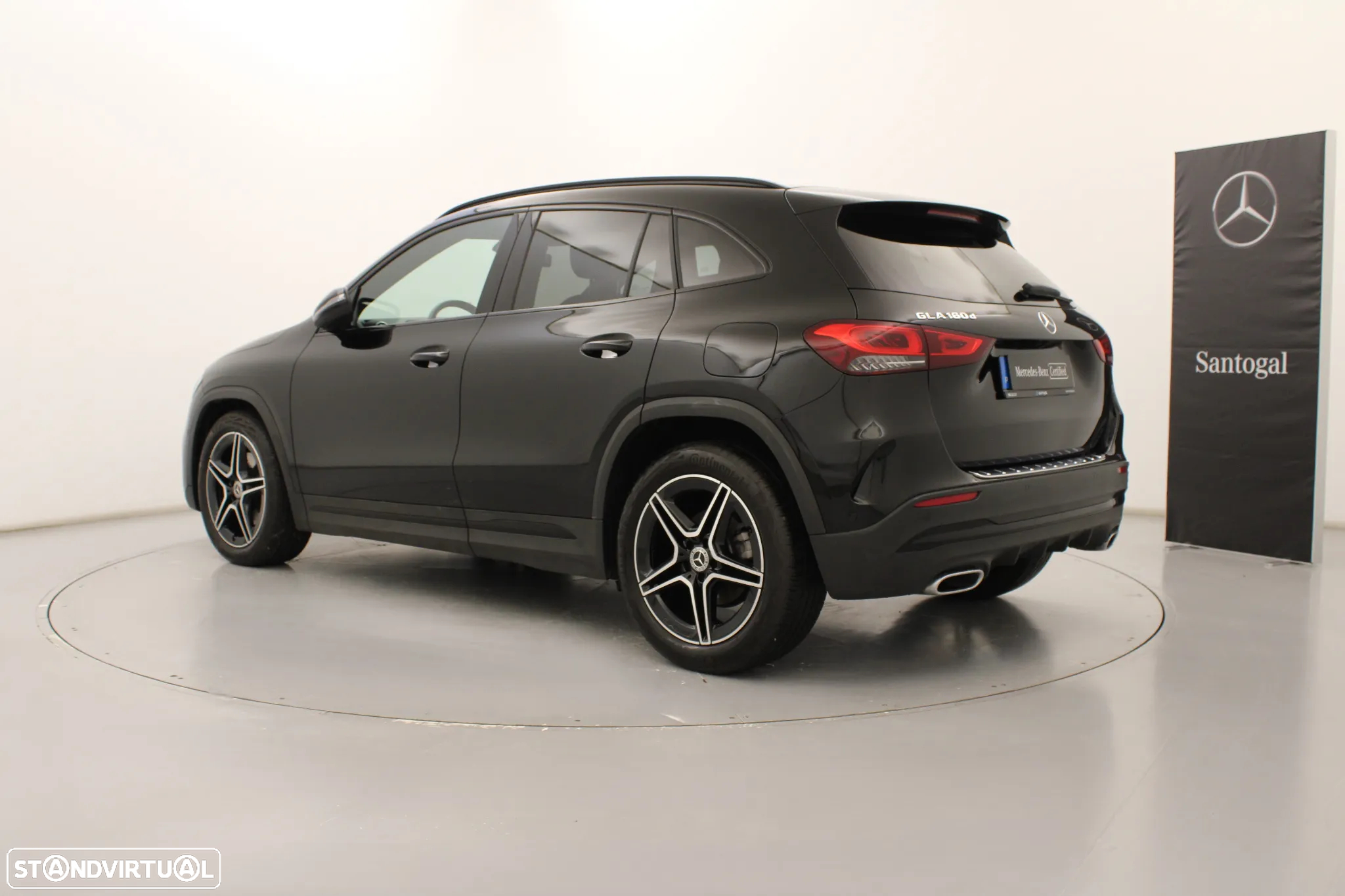 Mercedes-Benz GLA 180 d AMG Line - 10