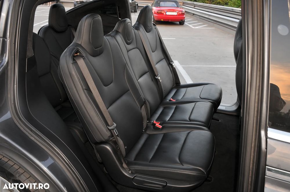 TESLA Model X 2018 — imagine 16