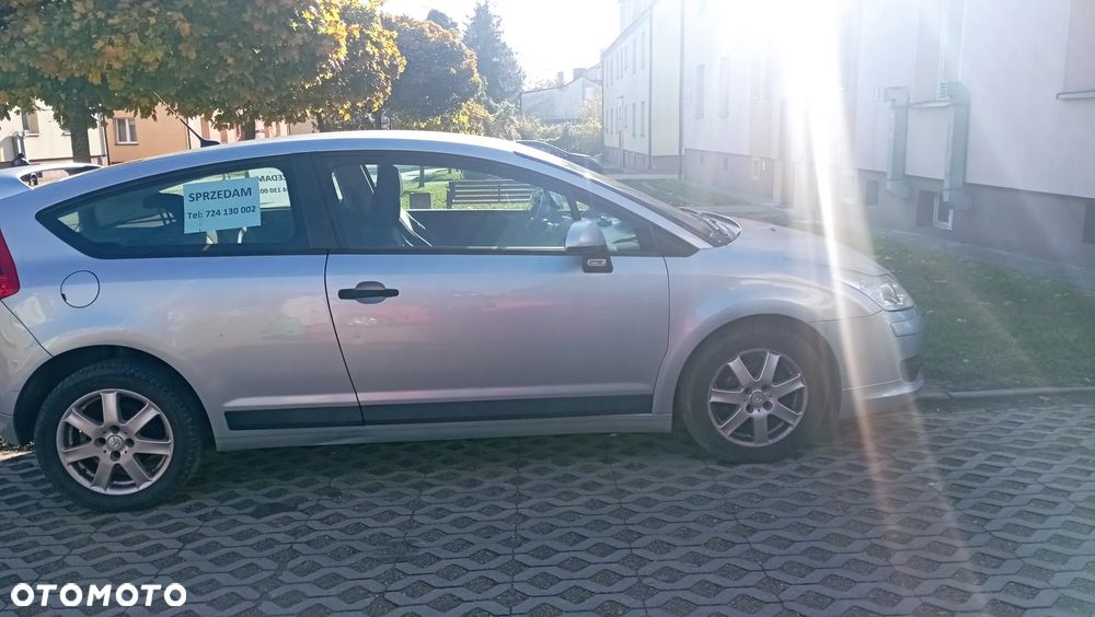 Citroën C4 1.4 16V X - 1