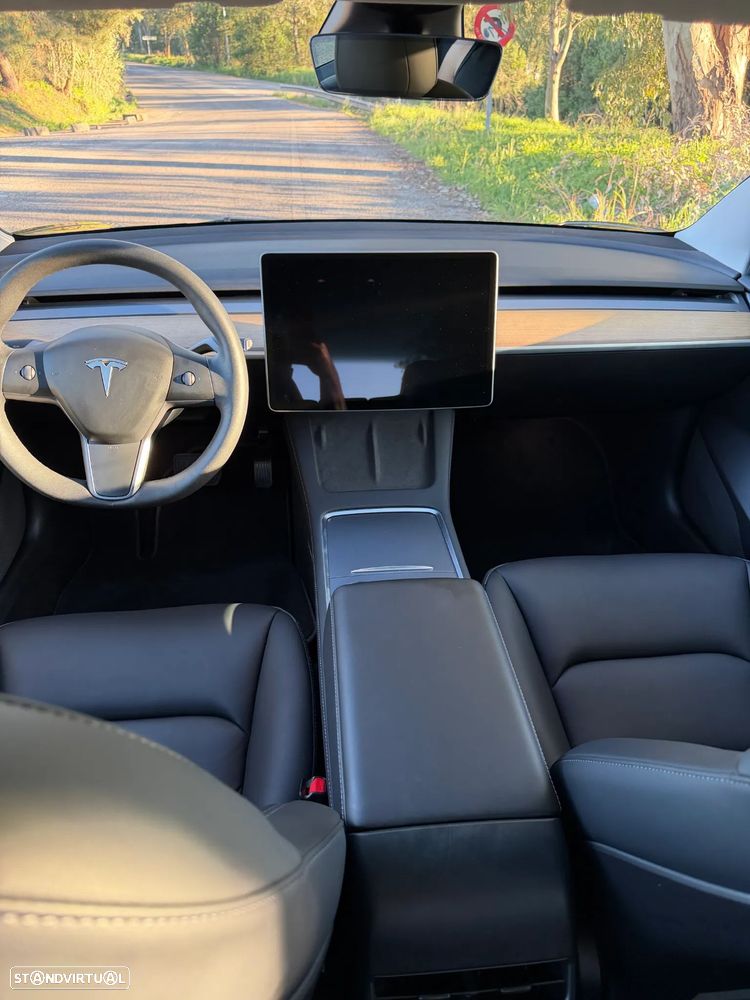 Tesla Model 3 - 7