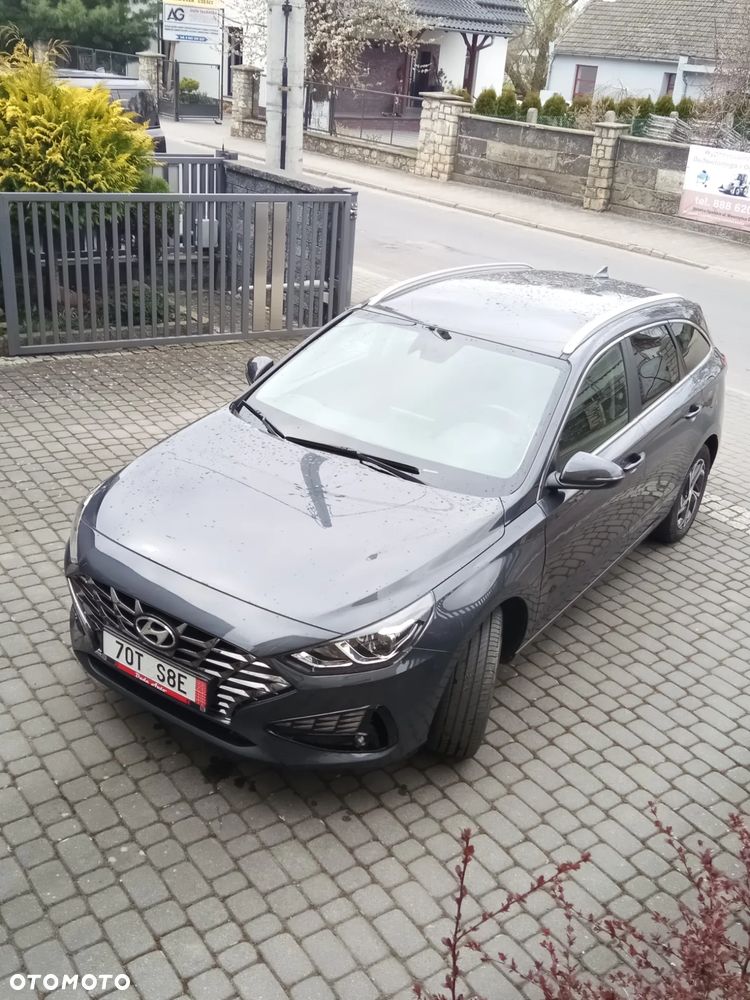 Hyundai i30 1.5 Intro - 1