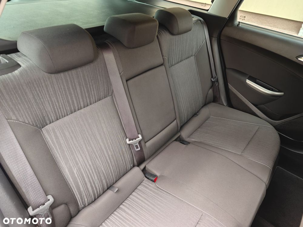 Opel Astra 1.4 Turbo Edition - 19