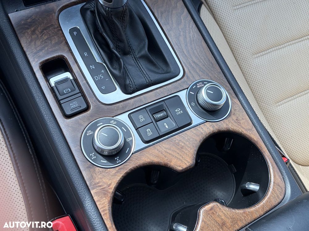 Volkswagen Touareg 3.0 V6 TDI SCR Blue Motion DPF Automatik Executive Edition - 11