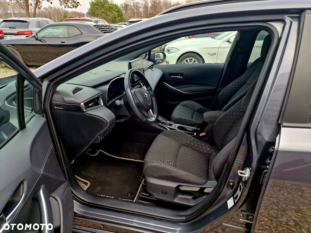 Toyota Corolla 1.8 Business Edition - 13