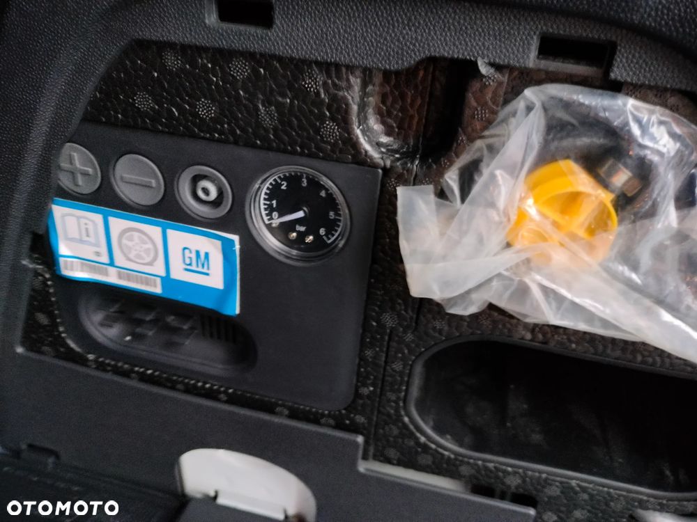 Opel Corsa 1.2 16V EcoFLEX Satellite - 38