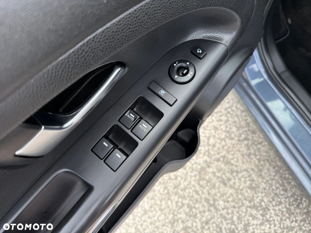 Kia Venga 1.6 CVVT Dream Team Edition - 20