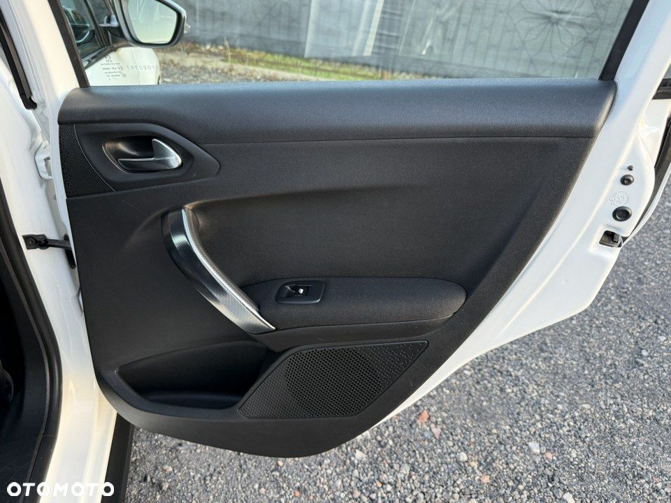 Peugeot 2008 120 VTI Allure - 35