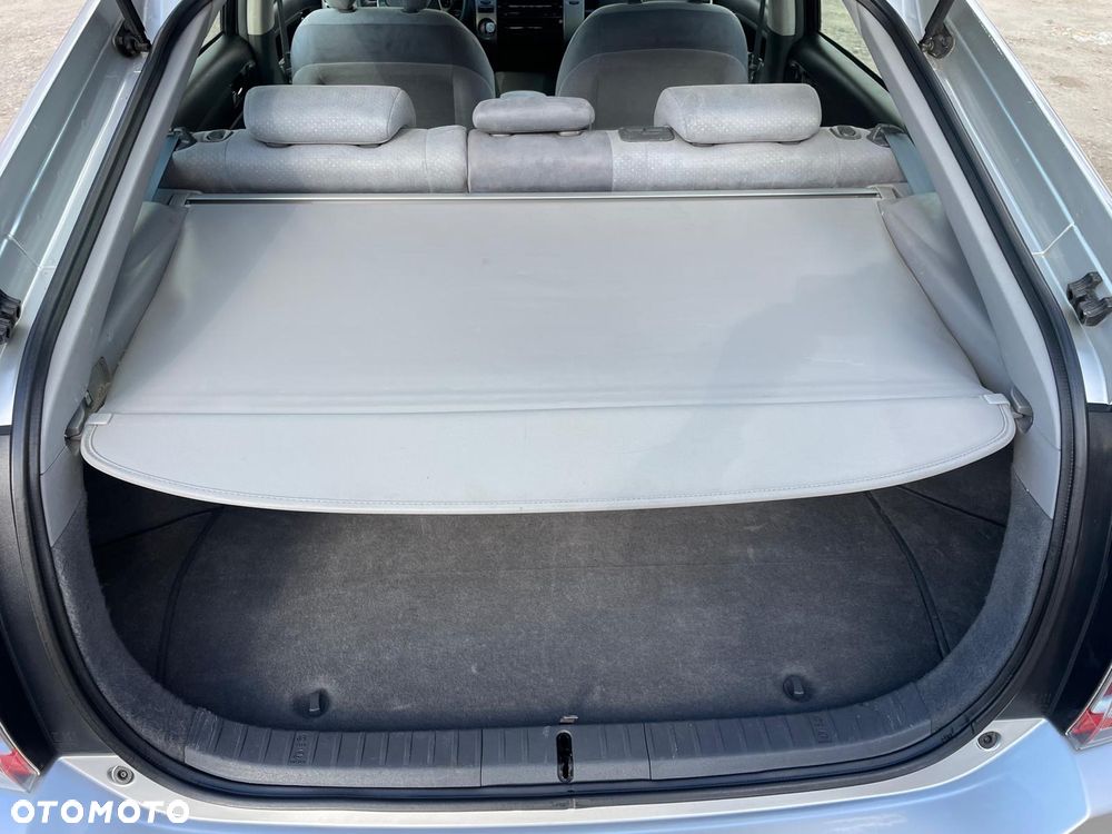 Toyota Prius - 16