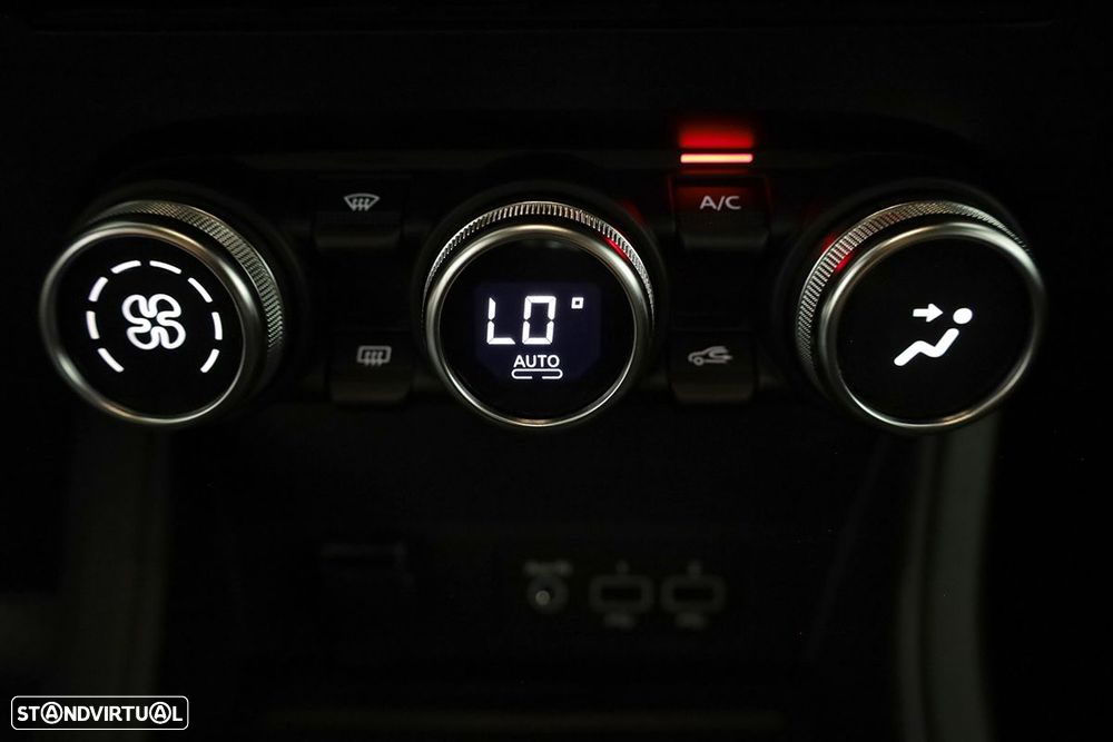 Renault Captur 1.0 TCe Techno Bi-Fuel - 13